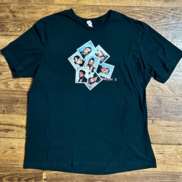 Maroon 5 • Red Pill Blues Tour • 2 X-Large • Black • Double Sided Concert Shirt - Picture 8 of 8